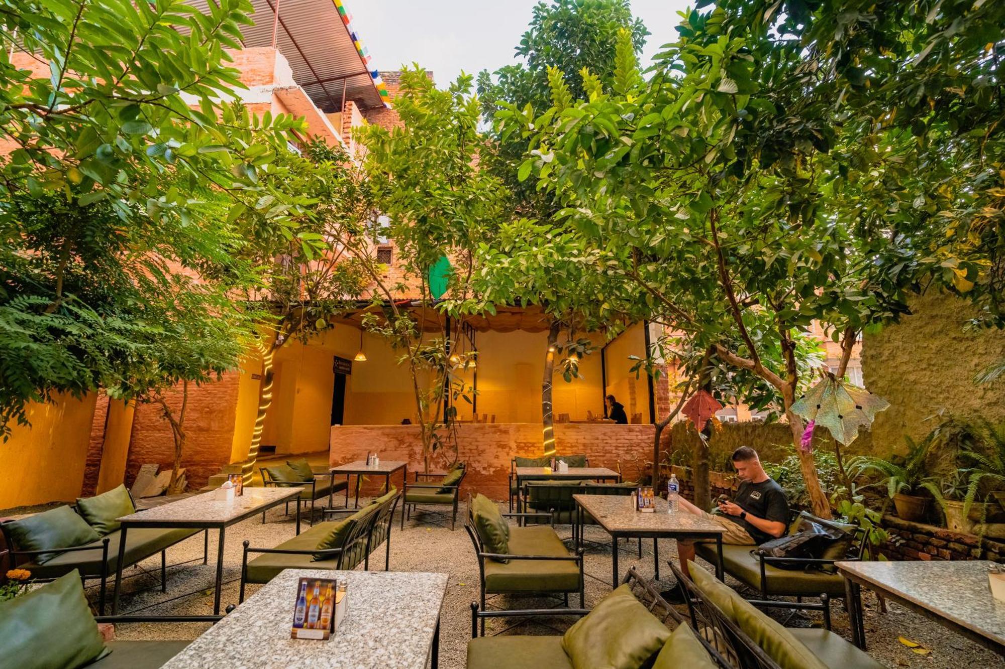 Kwabahal Garden Hostel Kathmandu Buitenkant foto